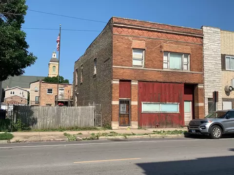 3702-3704 S Wallace St, Chicago, IL 60609