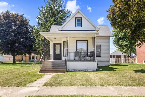 135 S Alma Ave, Kankakee, IL 60901 photo 2