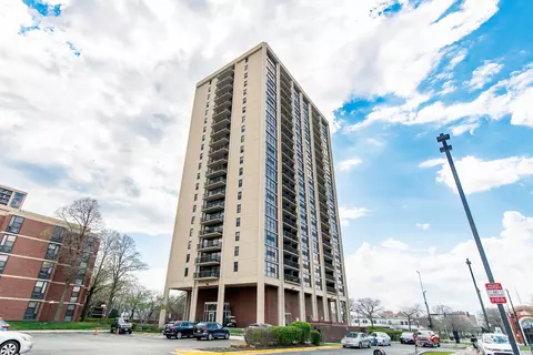2901 S Michigan Ave #805, Chicago, IL 60616