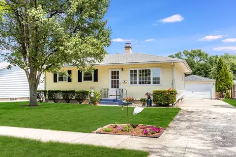 816 Brentwood Dr, Joliet, IL 60435