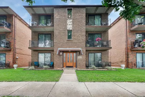 6535 W 64th Pl #1W, Chicago, IL 60638