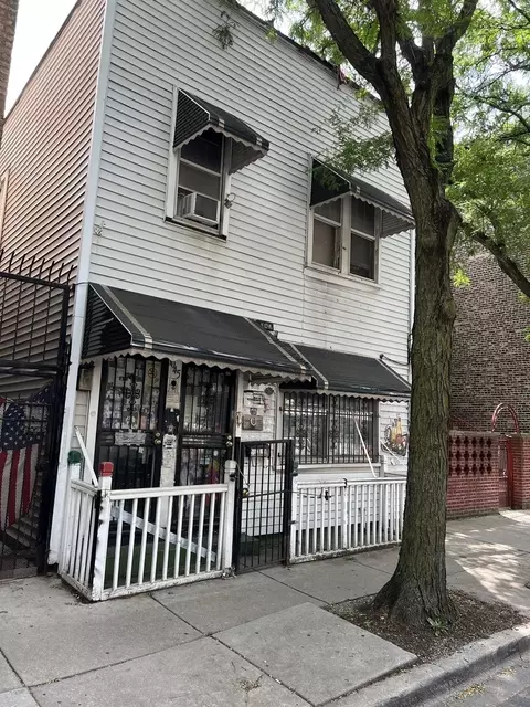 1045 W Taylor St, Chicago, IL 60607