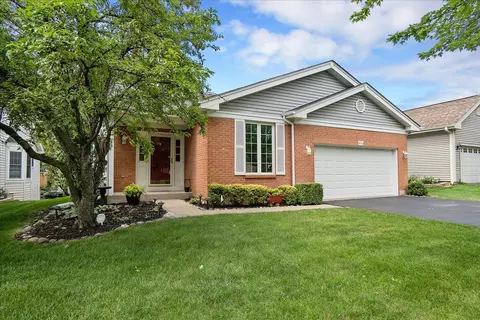 604 Rose Ln, Bartlett, IL 60103 photo 2