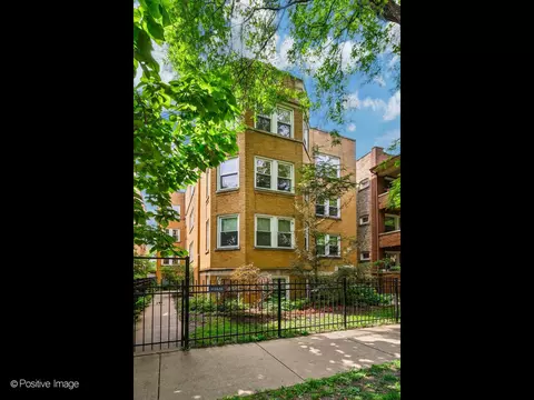 1733 W Catalpa Ave #1, Chicago, IL 60640