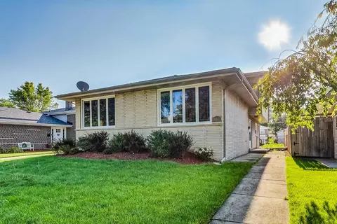 10332 Lockwood Ave, Oak Lawn, IL 60453