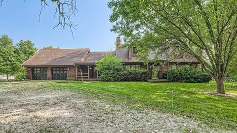 7111 W Whispering Hill Ln, Monee, IL 60449