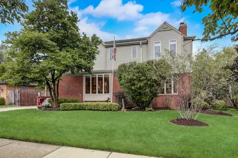 8100 N Washington St, Niles, IL 60714