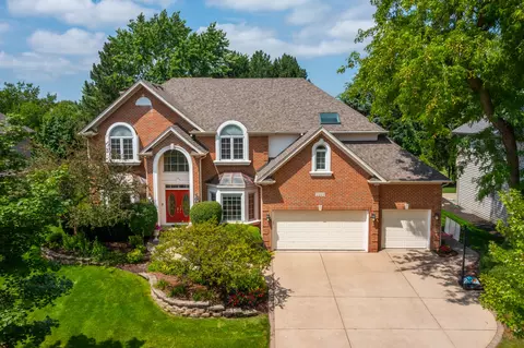 2219 Glouceston Ln, Naperville, IL 60564