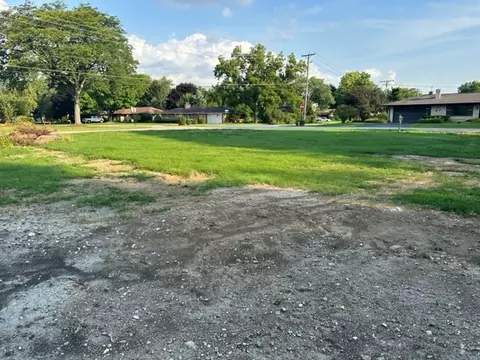 1133 Parkview Dr, Elgin, IL 60123 photo 3