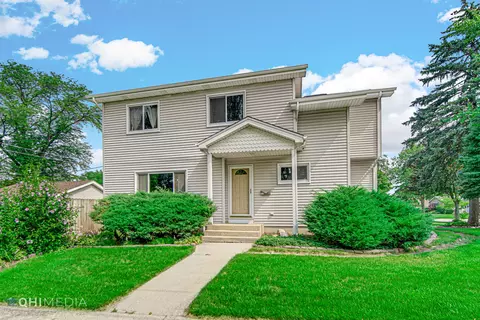 944 S La Londe Ave, Lombard, IL 60148