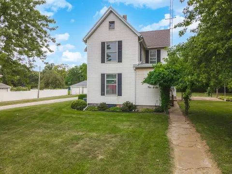 406 W Main St, Downs, IL 61736 photo 10