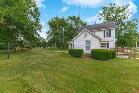 406 W Main St, Downs, IL 61736 photo 7