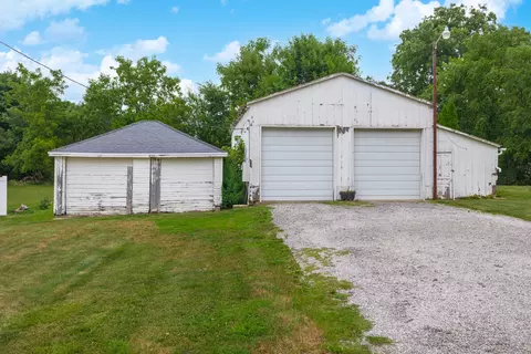 406 W Main St, Downs, IL 61736 photo 5