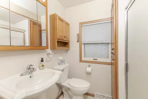 406 W Main St, Downs, IL 61736 photo 22