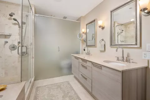 10 E Delaware Pl #28D, Chicago, IL 60611 photo 10