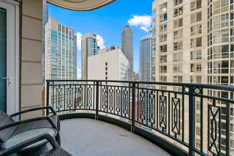 10 E Delaware Pl #28D, Chicago, IL 60611 photo 18