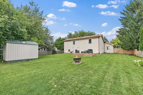 915 Fox Run Ln, Algonquin, IL 60102 photo 21