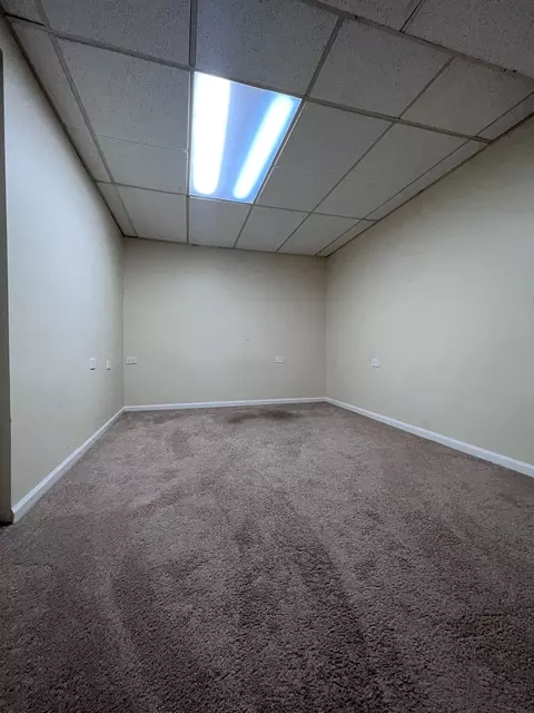 1847 Williamsburg Dr, Hoffman Estates, IL 60169 photo 14