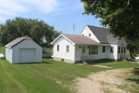 18918 Fairhaven Rd, Chadwick, IL 61014