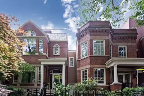 2624 N Mildred Ave, Chicago, IL 60614