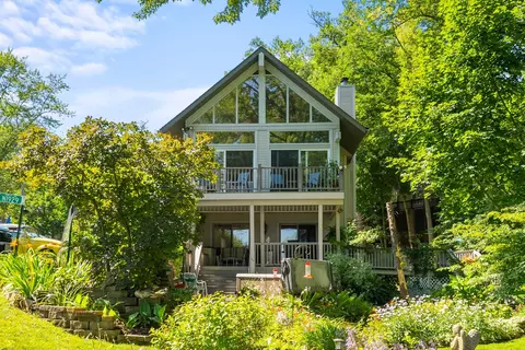 N1929 Beach Road, Lake Geneva, WI 53147