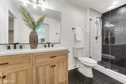 1410 Lorete Ln, Northbrook, IL 60062 photo 22