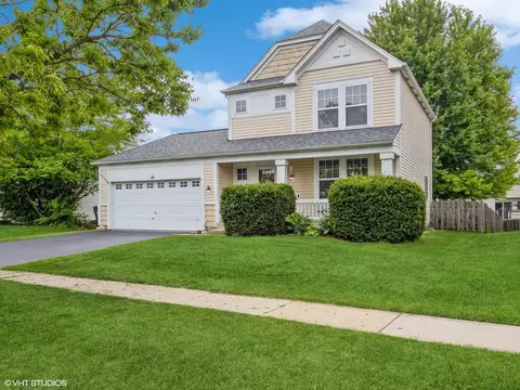 10 Sussex Ct, Lake In The Hills, IL 60156