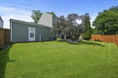 1658 Wild Rose Ln, Aurora, IL 60504 photo 40