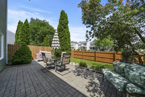 1658 Wild Rose Ln, Aurora, IL 60504 photo 41