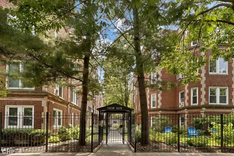 1413 W Farwell Ave #O2, Chicago, IL 60626