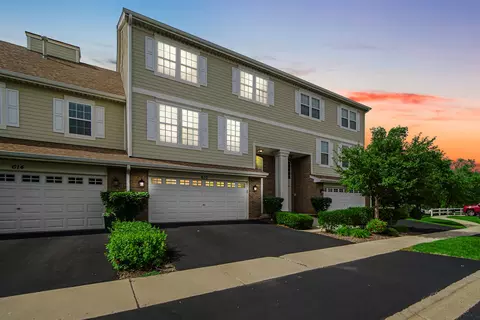 610 Belmont Ln, Carol Stream, IL 60188
