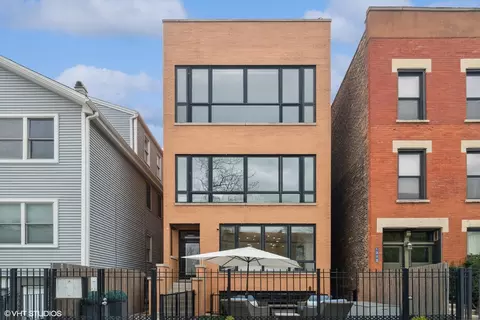 1324 W Ohio St #1, Chicago, IL 60642