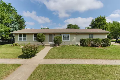 11514 Douglas Ave, Huntley, IL 60142