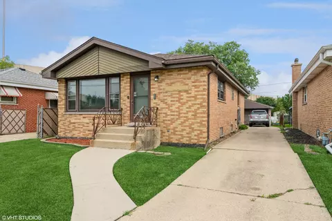 9718 Florence Ave, Schiller Park, IL 60176