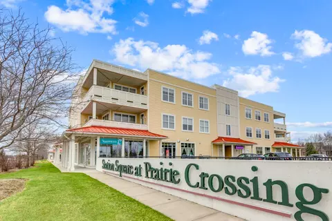 970 Harris Rd #23, Grayslake, IL 60030