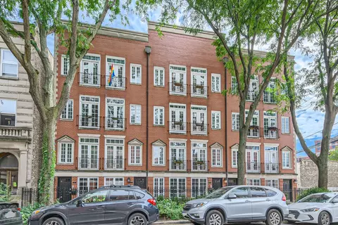 739 W Aldine Ave #4, Chicago, IL 60657