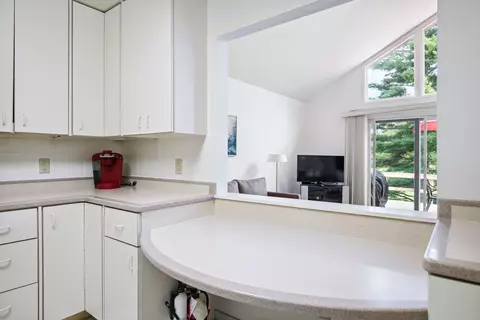 27 Fields E #27, Champaign, IL 61822 photo 15