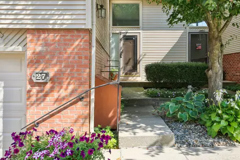27 Fields E #27, Champaign, IL 61822 photo 3
