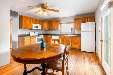 307 S State St, Bloomington, IL 61701 photo 12