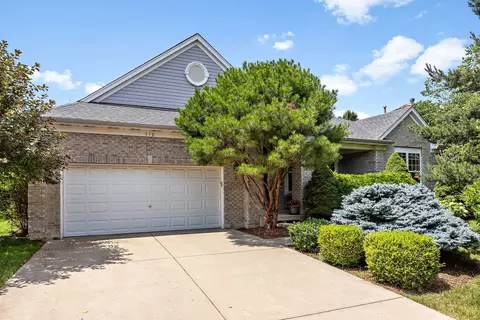 578 Dunhill Dr, Lake Zurich, IL 60047