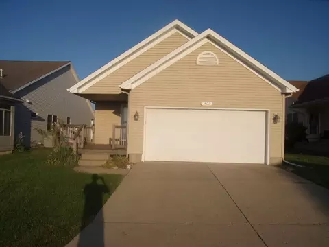 1602 Belclare Rd, Normal, IL 61761 photo 2