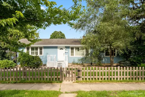 120 W Burlington Ave, Westmont, IL 60559