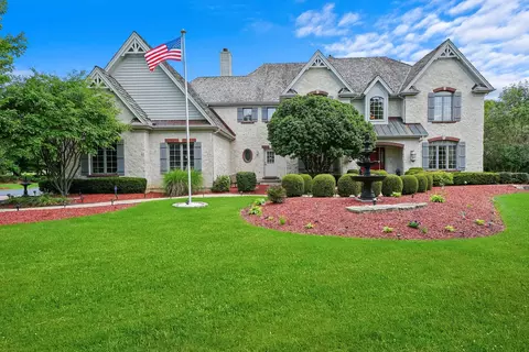 7 N359 Windsor Dr, Saint Charles, IL 60175