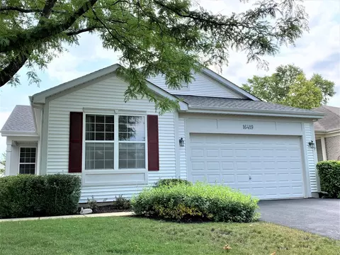 16419 Silver Moon Lake Way, Crest Hill, IL 60403