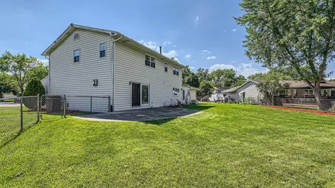 4045 Mason Dr, Hoffman Estates, IL 60192 photo 37