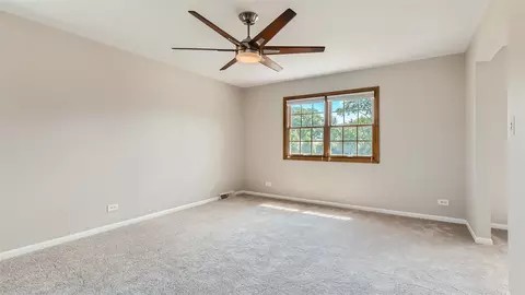 4045 Mason Dr, Hoffman Estates, IL 60192 photo 24