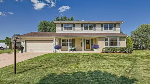 4045 Mason Dr, Hoffman Estates, IL 60192