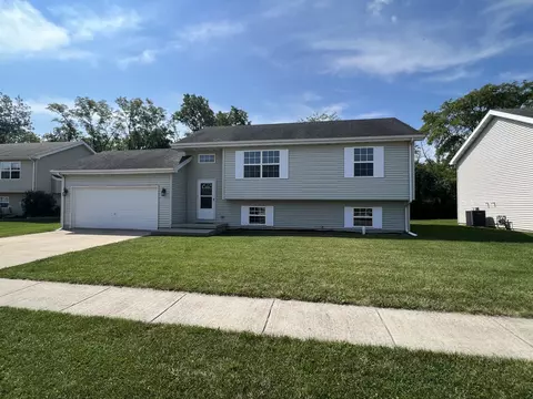 765 Prairie Ct, Marseilles, IL 61341