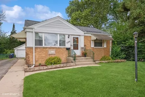 2506 Rusty Dr, Des Plaines, IL 60018