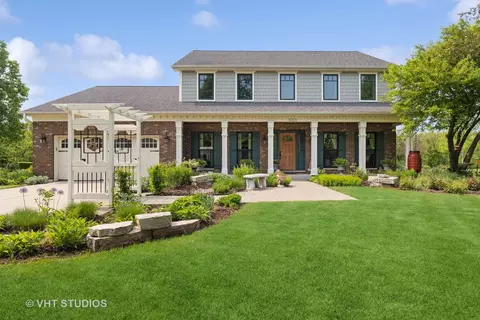 3003 Pendleton Ct, Saint Charles, IL 60175
